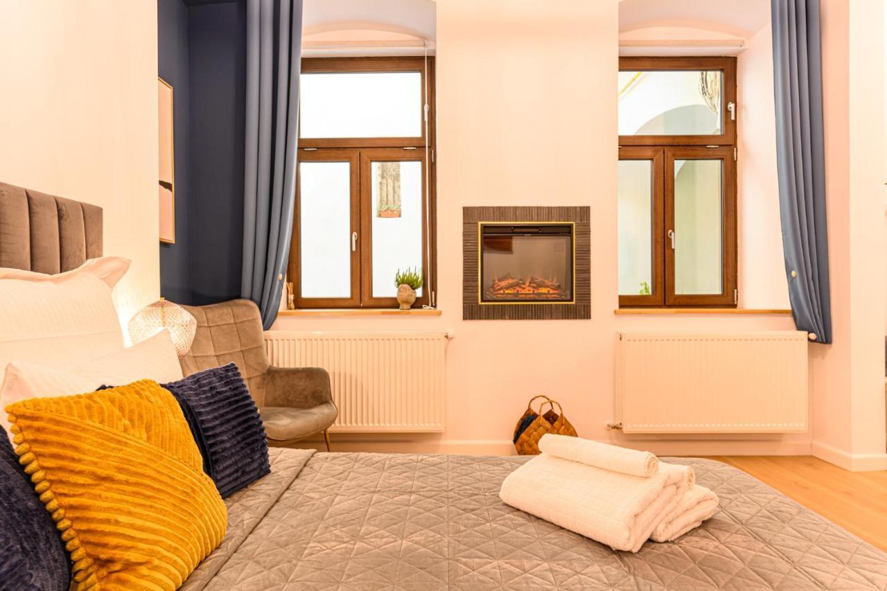 Uptown 46 Apartment Brasov Ngoại thất bức ảnh